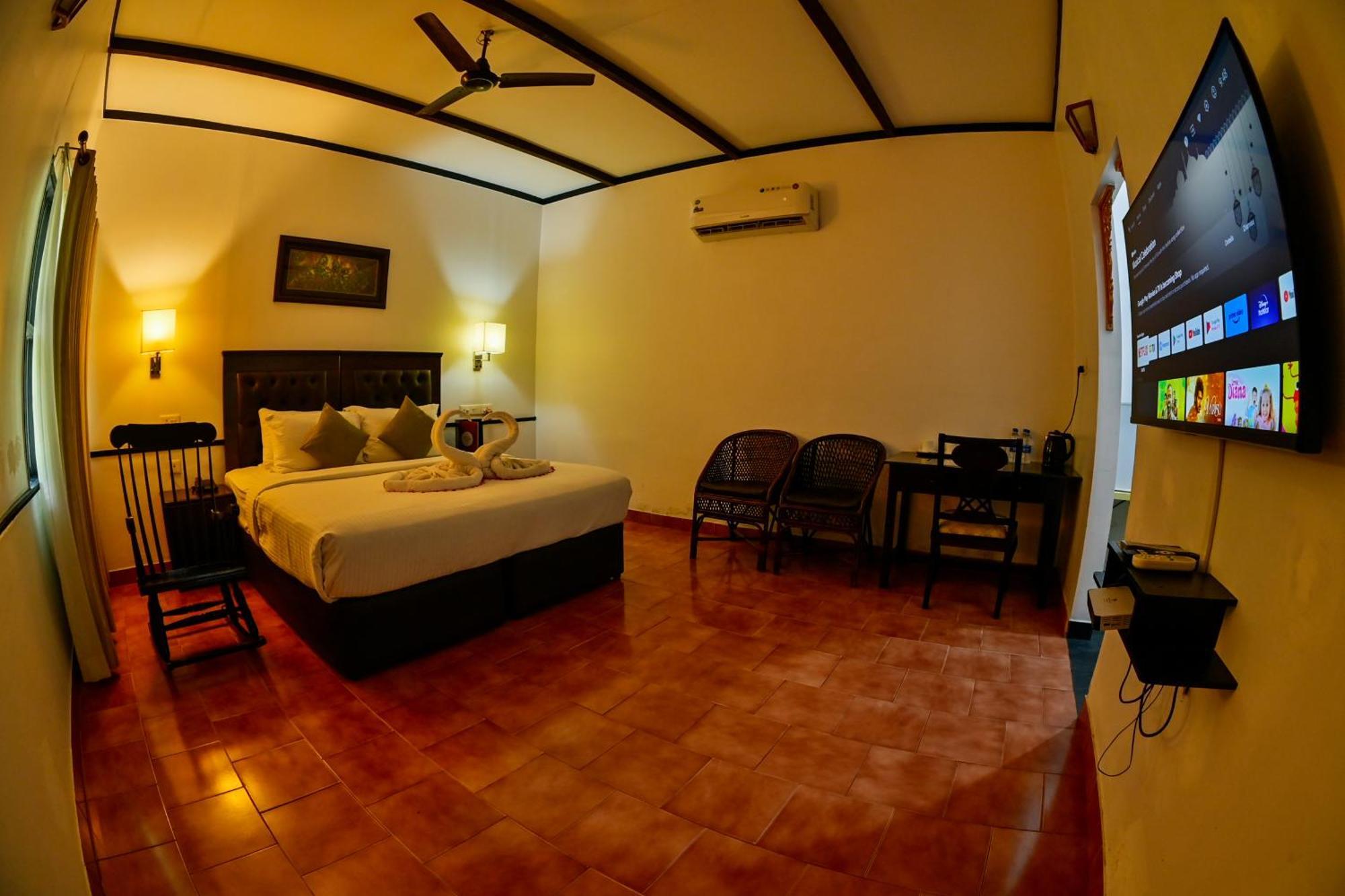 Paradise Heritage Resort Kumarakom Exterior photo